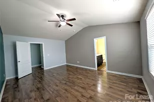 9223 Avery Meadows Dr, Charlotte, NC 28216 - Photo 12