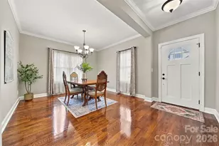 1258 10th St Pl NW, Hickory, NC 28601 - Photo 2