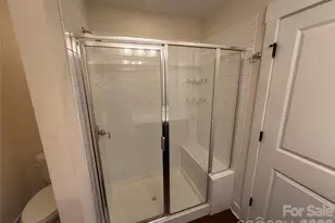 1628 Pat Garrett St, Charlotte, NC 28206 - Photo 12