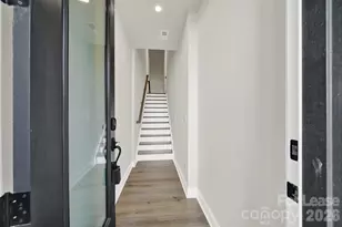 8004 Cedarsmith Ct, Charlotte, NC 28217 - Photo 2