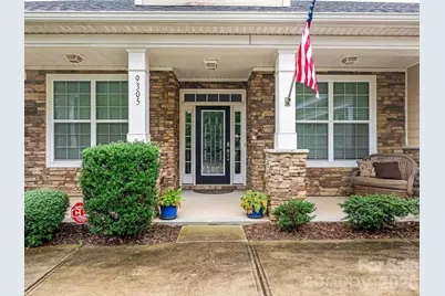 9305 River Walk Way, Charlotte, NC 28214 - Photo 2