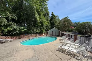 430 Queens Rd, Charlotte, NC 28207 - Photo 2