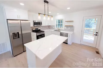 4200 Abbeydale Drive, Charlotte, NC 28205 - Photo 2