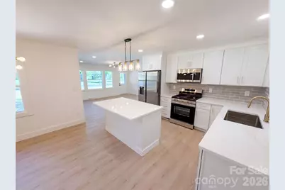 4200 Abbeydale Drive, Charlotte, NC 28205 - Photo 8