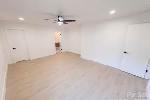 4200 Abbeydale Dr, Charlotte, NC 28205 - Photo 18