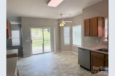 8817 Elkins Park Drive, Matthews, NC 28105 - Photo 4