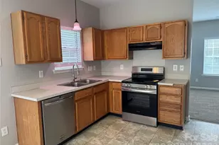 8817 Elkins Park Dr, Matthews, NC 28105 - Photo 6