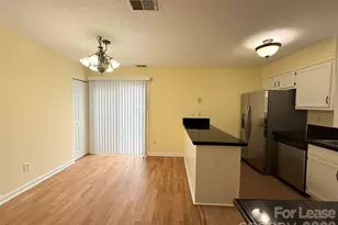 8288 Golf Ridge Dr, Charlotte, NC 28277 - Photo 4