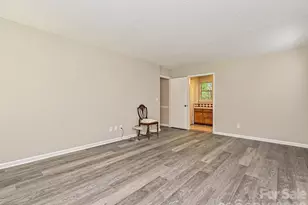 11200 Walking Horse Ln, Charlotte, NC 28215 - Photo 24