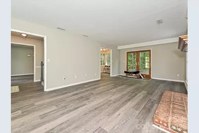 11200 Walking Horse Lane, Charlotte, NC 28215 - Photo 16