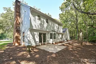 11200 Walking Horse Ln, Charlotte, NC 28215 - Photo 32