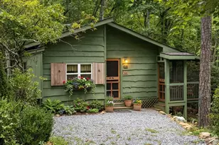 548 Bear Cub Dr, Spruce Pine, NC 28777 - Photo 2
