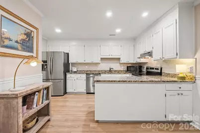 7507 Red Oak Lane, Charlotte, NC 28226 - Photo 8