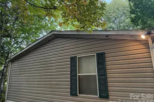 701 Possum Holler Dr, Bryson City, NC 28713 - Photo 2