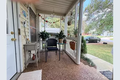 522 19th Street SW, Hickory, NC 28602 - Photo 6