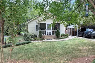 522 19th St SW, Hickory, NC 28602 - Photo 2