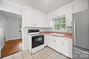 1011 Holland Ave, Gastonia, NC 28052 - Photo 12