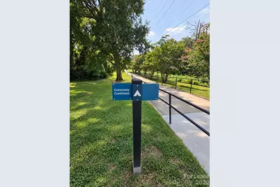 812 E 19th Street, Charlotte, NC 28205 - Photo 2