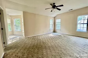 10514 Old Bridge Ln, Charlotte, NC 28269 - Photo 12