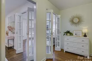 5217 Londonderry Rd, Charlotte, NC 28210 - Photo 4