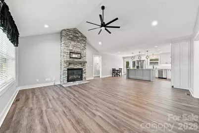 41 Emerson Court, Taylorsville, NC 28681 - Photo 2