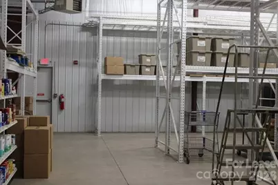 3339 1st Avenue SW #Warehouse, Hickory, NC 28602 - Photo 6