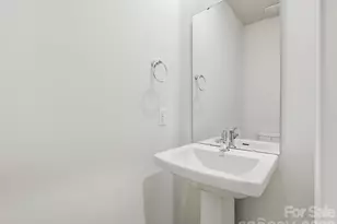 6605 Fire Lily Ln, Charlotte, NC 28216 - Photo 24