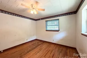 2985 Collettsville Rd, Lenoir, NC 28645 - Photo 14