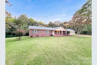 15408 Shawnee Trail, Matthews, NC 28104 - Photo 2