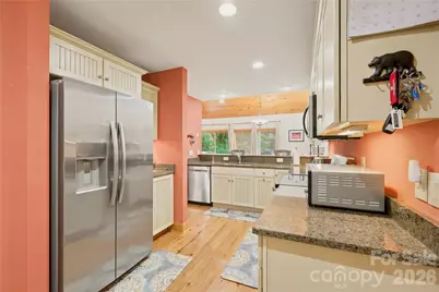 351 Silver Springs Drive #B, Banner Elk, NC 28604 - Photo 10