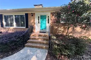 122 Chanticleer Ct, Charlotte, NC 28214 - Photo 2