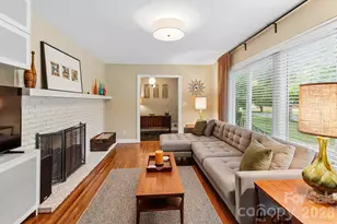 122 Chanticleer Ct, Charlotte, NC 28214 - Photo 1