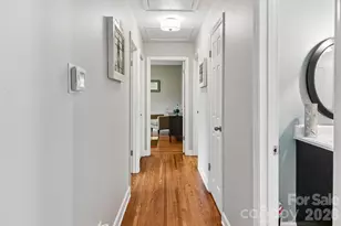 122 Chanticleer Ct, Charlotte, NC 28214 - Photo 12