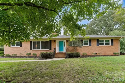 122 Chanticleer Court, Charlotte, NC 28214 - Photo 2