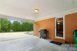 122 Chanticleer Ct, Charlotte, NC 28214 - Photo 30