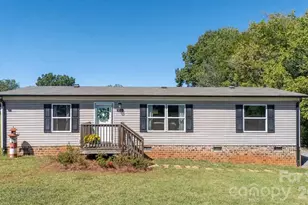 137 Calhoun Rd, Stony Point, NC 28678 - Photo 2