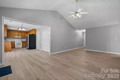 1420 Farmington Hills Drive, Conover, NC 28613 - Photo 6