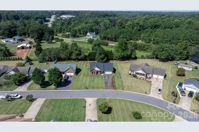 1420 Farmington Hills Drive, Conover, NC 28613 - Photo 28