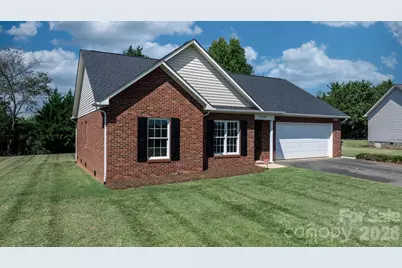 1420 Farmington Hills Drive, Conover, NC 28613 - Photo 2