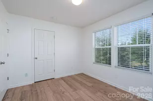105 Abel Peterson Dr, Mount Holly, NC 28120 - Photo 2
