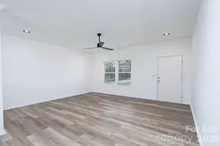 105 Abel Peterson Dr, Mount Holly, NC 28120 - Photo 24