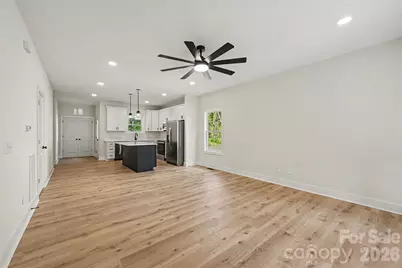 910 W 8th Street, Kannapolis, NC 28081 - Photo 8
