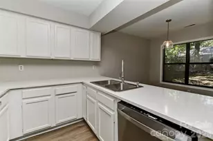 1023 Cranberry Cir, Fort Mill, SC 29715 - Photo 6