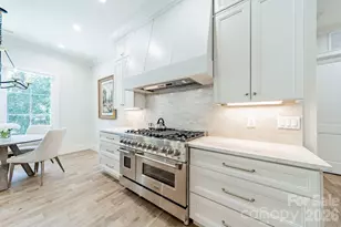 3319 Gresham Pl, Charlotte, NC 28211 - Photo 10