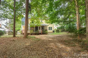 2612 Heathershire Ln, Matthews, NC 28105 - Photo 12