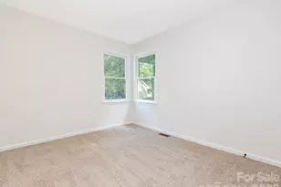2612 Heathershire Ln, Matthews, NC 28105 - Photo 32