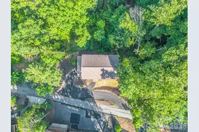 136 Pierpoint Drive, Lake Lure, NC 28746 - Photo 10