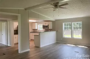 204 Conifer Dr, Statesville, NC 28625 - Photo 12