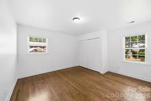 4700 Woodway Pl, Charlotte, NC 28208 - Photo 14