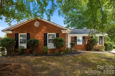 4700 Woodway Place, Charlotte, NC 28208 - Photo 1